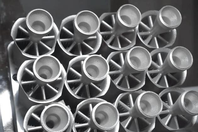 燃料漩流器由INCONEL 625制成，属于西门子能源公司工业燃气轮机的一部分。