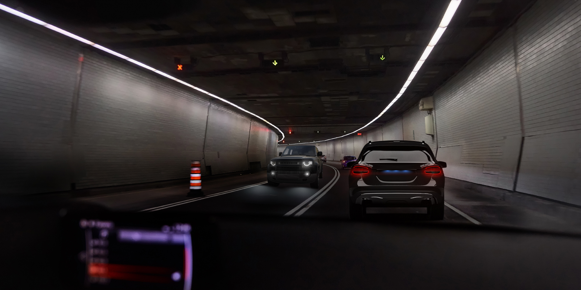 两张面对复杂光线挑战的驾驶场景主观视角对比图，蔡司驾驶型镜片减少眩光困扰，视野更清晰。