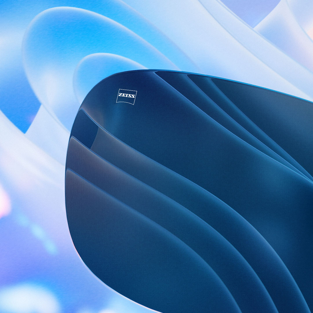 CGI动画展示：一片蔡司染色镜片可有效阻挡背景中可见的眩光。